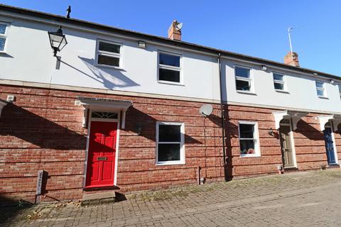 3 bedroom terraced house to rent, Corsbie Close, Bury St Edmunds IP33