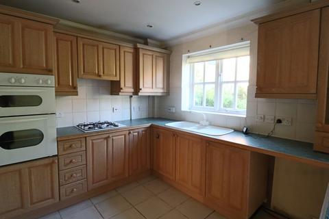3 bedroom terraced house to rent, Corsbie Close, Bury St Edmunds IP33