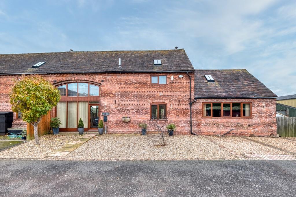 The Old Cart Barn, Ribbesford, Bewdley, DY12 2UA 4 bed barn conversion