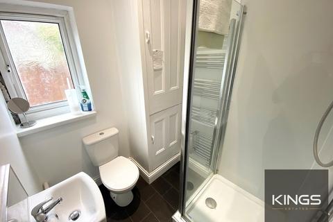 5 bedroom end of terrace house to rent, Talbot Road, Southsea, PO4