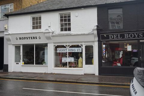 Retail property (high street) to rent - ELM ROAD, LEIGH ON SEA