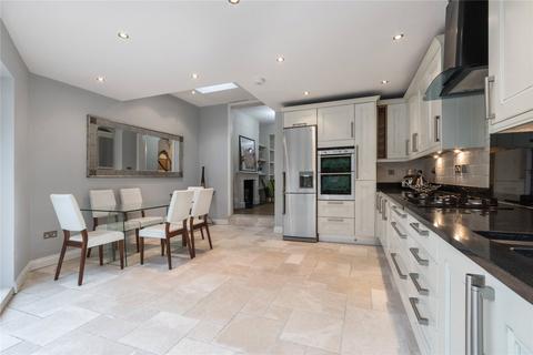 8 Romilly Road, London, N4 2QZ
