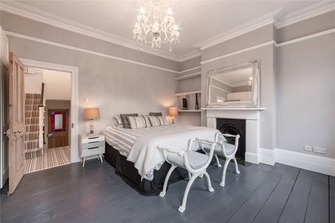 8 Romilly Road, London, N4 2QZ