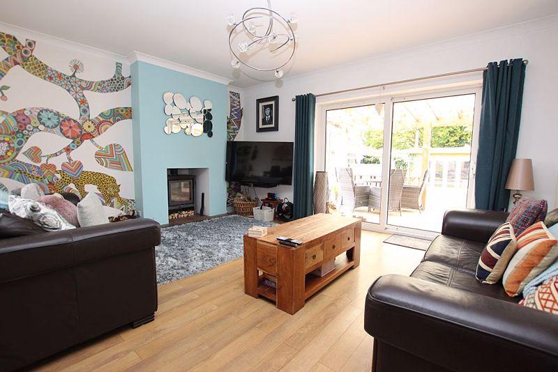 FIELD HOUSE ROAD, HUMBERSTON 4 bed detached house £385,000