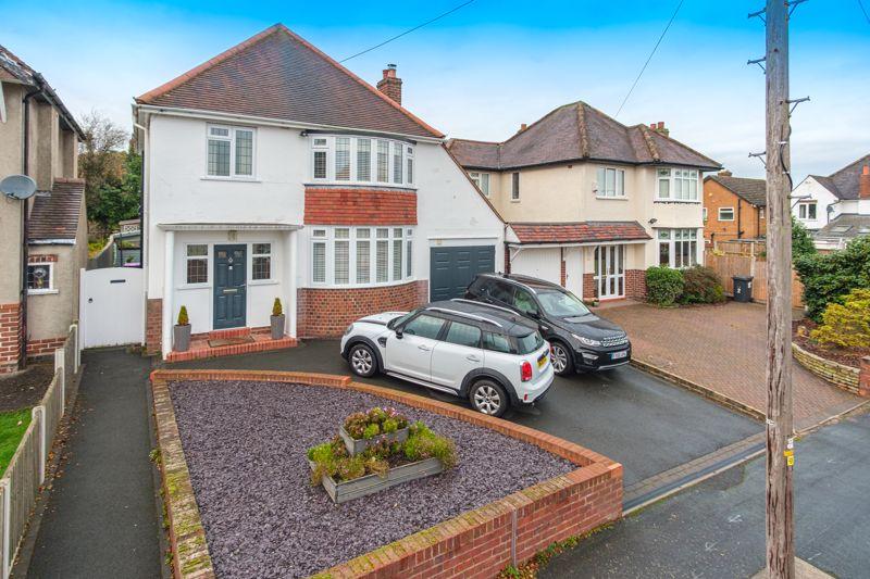 Knights Avenue, Tettenhall, Wolverhampton 3 bed house £425,000