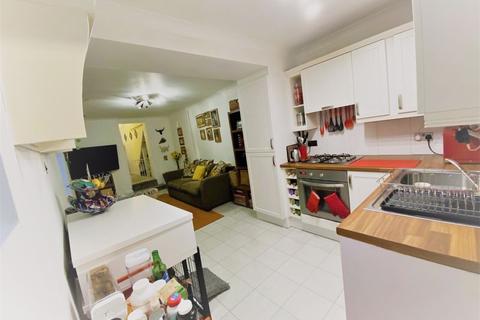 Ground Floor Flat, 125 Clare Road, Cardiff, CF11 6QR
