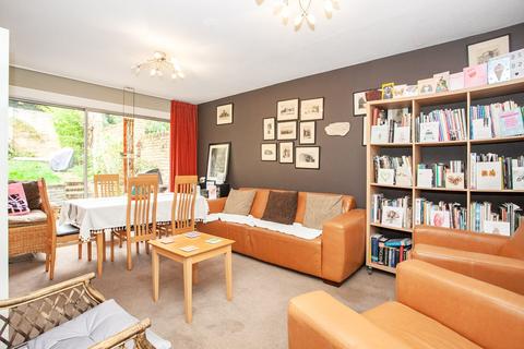 6 Park Meadow, Hatfield, AL9 5HA