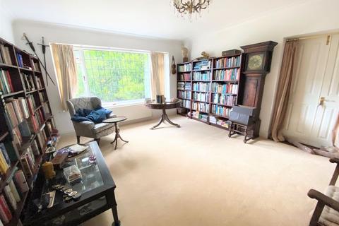 10 Rosemary Drive, Sutton Coldfield, B74 3AG
