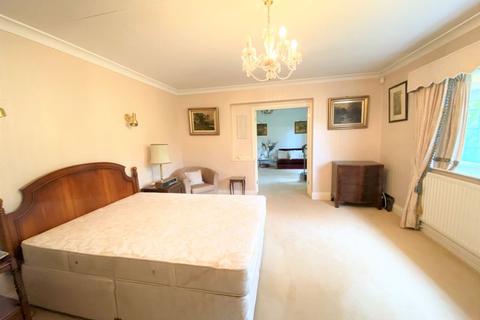 10 Rosemary Drive, Sutton Coldfield, B74 3AG