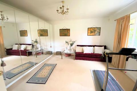 10 Rosemary Drive, Sutton Coldfield, B74 3AG