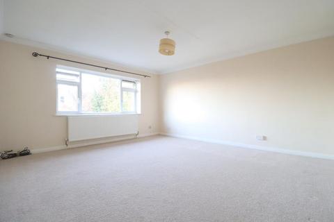 2 bedroom apartment for sale - Stockwood Court, Town Centre, Luton, Bedfordshire, LU1 3ST