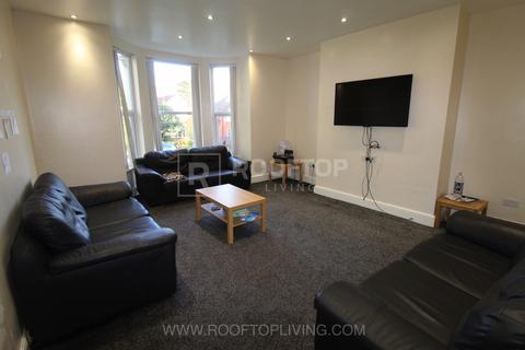 10 bedroom house to rent, Bainbrigge Road, Leeds LS6