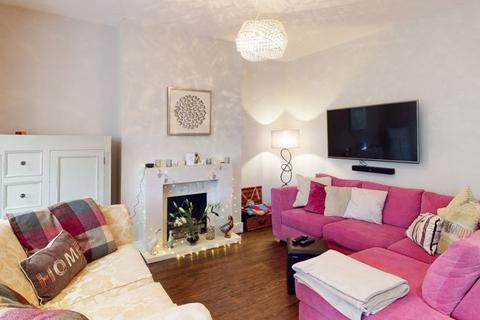 14 Highfield Drive, West Wickham, BR4 9NH