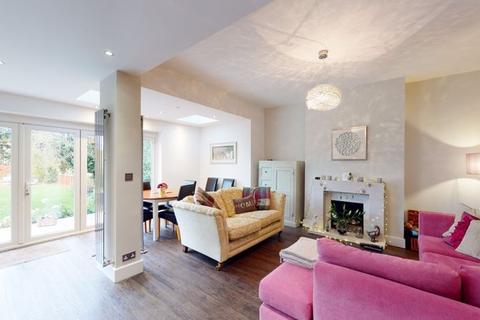 14 Highfield Drive, West Wickham, BR4 9NH