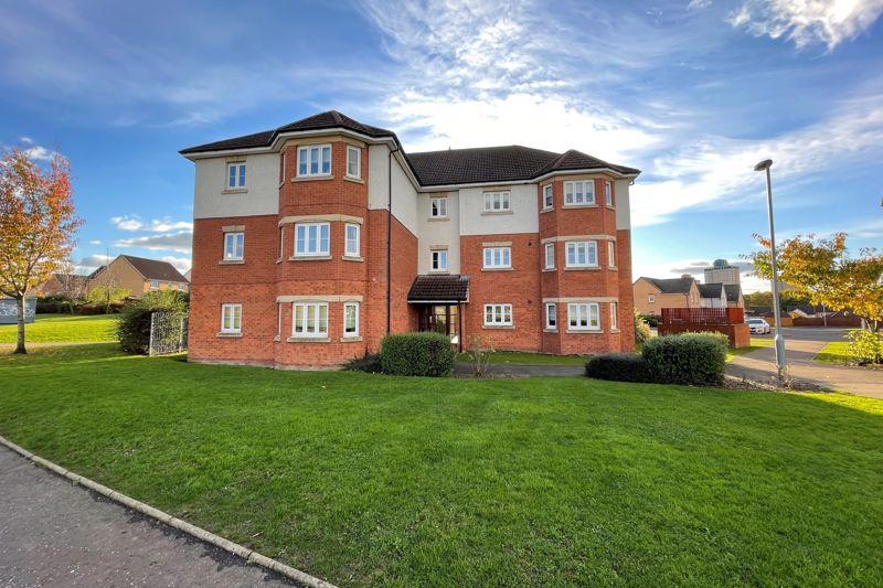 Cairnwell Gardens, Motherwell 2 bed ground floor flat £75,000