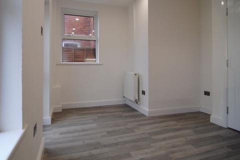 32 Hatfield Road, Gloucester, GL1 4LW