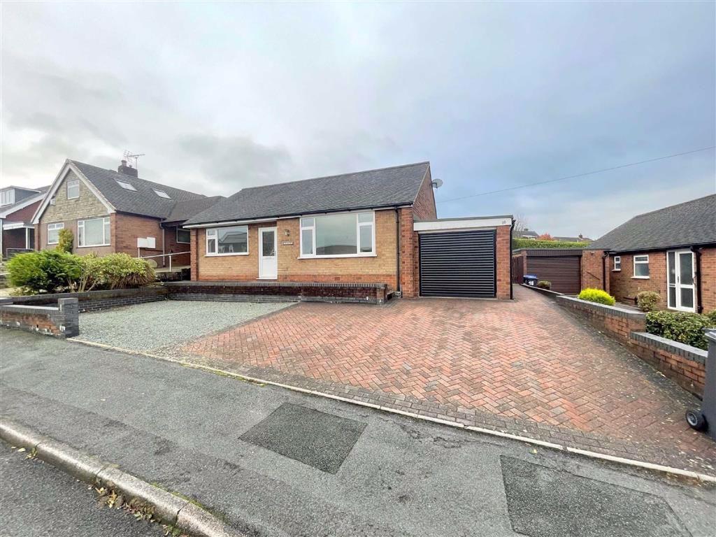 Moorland Road, Leek 3 bed detached bungalow £795 pcm (£183 pw)