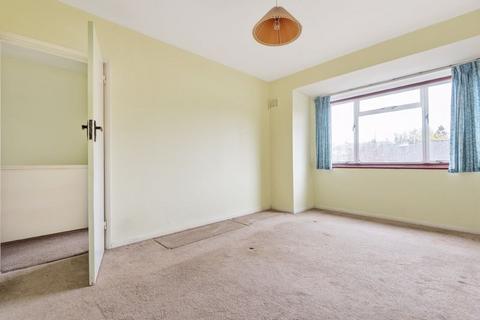 136 Banstead Road, Caterham, CR3 5QF