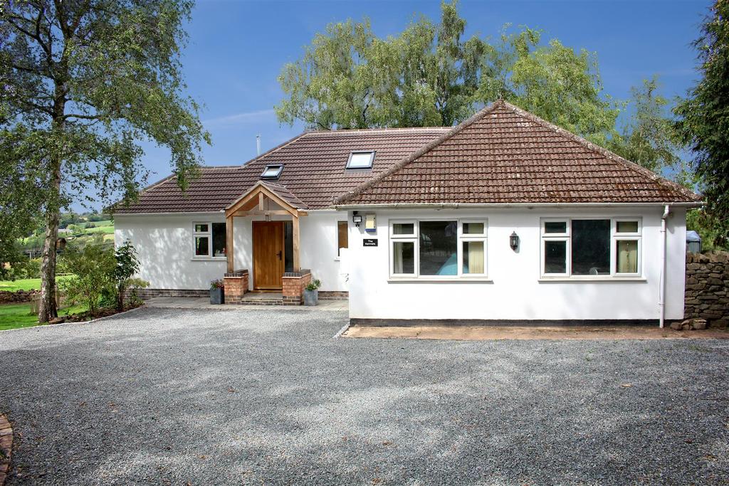 Stonehouse Lane, Arley, Coventry 4 bed detached bungalow £750,000