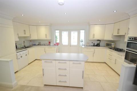 41 Broadmead, Broadmayne, Dorchester, DT2 8EE