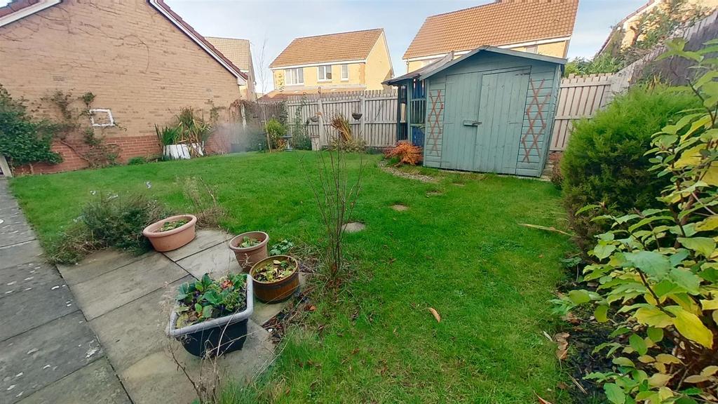 Badger Meadows, Broxburn 4 bed detached house £260,000