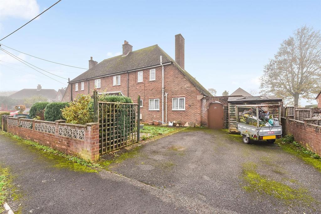 Fairfield, Whitchurch 3 bed semidetached house £350,000