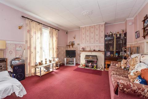 26 Fairfield, Whitchurch, RG28 7ES