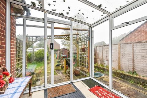 26 Fairfield, Whitchurch, RG28 7ES