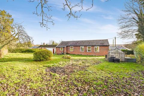 3 Elm Road, Overton, Basingstoke, RG25 3JJ