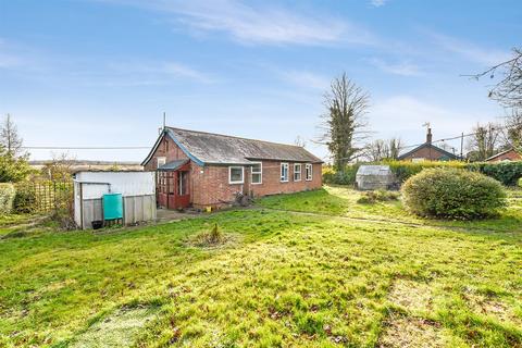 3 Elm Road, Overton, Basingstoke, RG25 3JJ