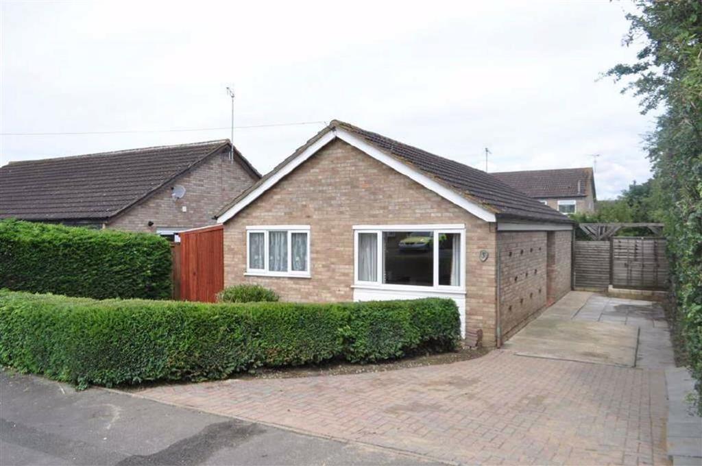 Walnut Close, Abbeydale, Gloucester 2 bed bungalow £725 pcm (£167 pw)