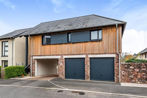 10 Longstem Drive, Dartington, Totnes, TQ9 6FS