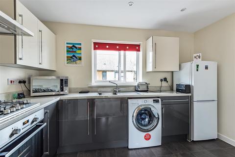 10 Longstem Drive, Dartington, Totnes, TQ9 6FS