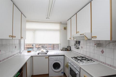 26 Railway Square, Brentwood, CM14 4LN