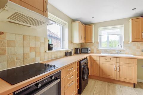 8 Middlefield Close, Weaverthorpe, Malton, YO17 8EJ