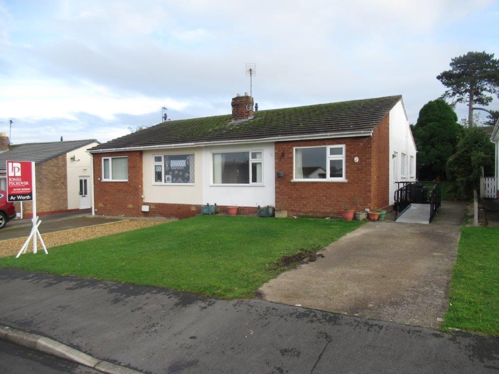 41, Coed Bedw, Abergele, LL22 7EH 2 Bed Semi-detached Bungalow - £175,000