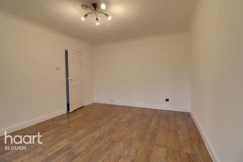 undefined, Mallard Drive, SLOUGH