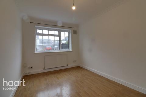 2 bedroom apartment to rent, Mallard Drive, SLOUGH