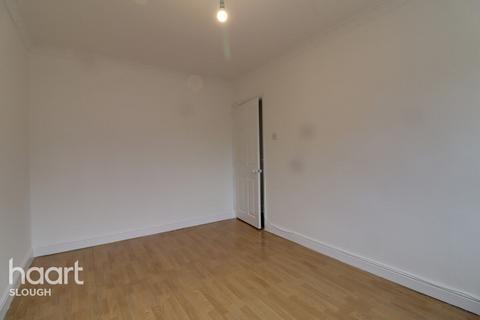 undefined, Mallard Drive, SLOUGH