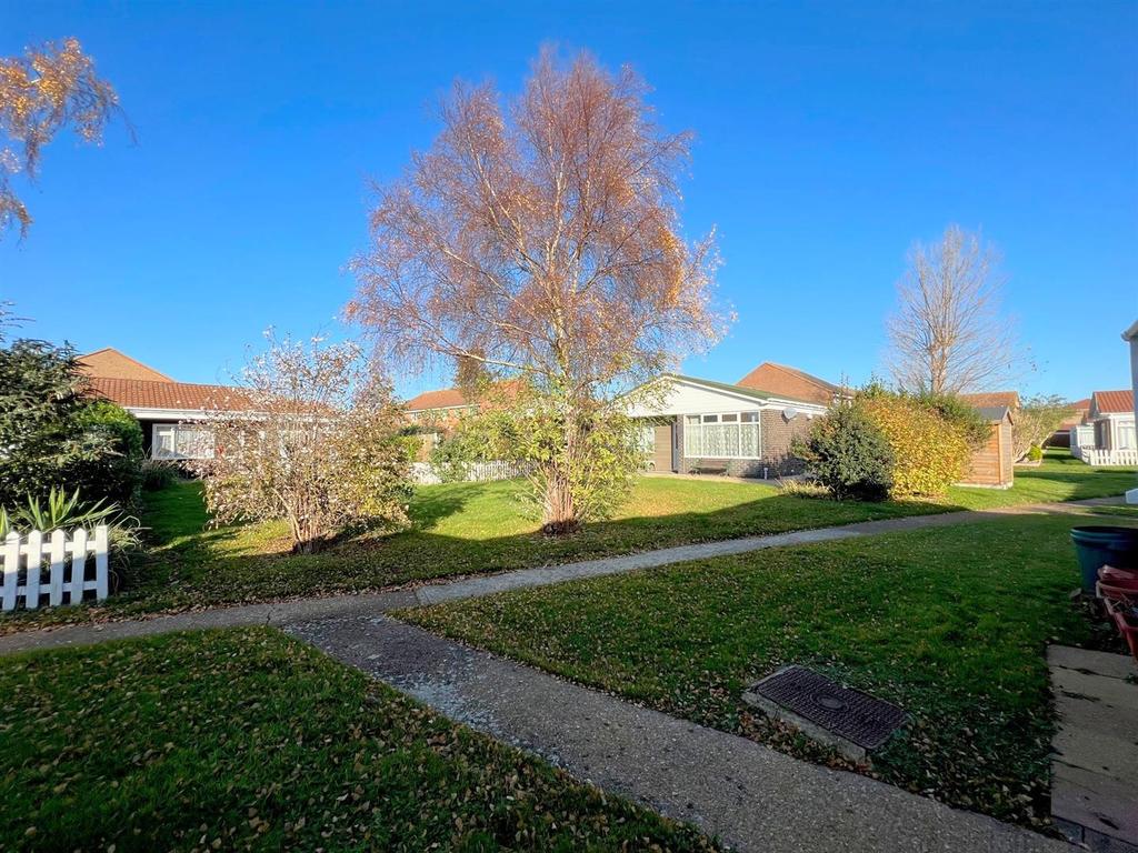 Viking Way, Eastbourne 2 bed semidetached bungalow £215,000