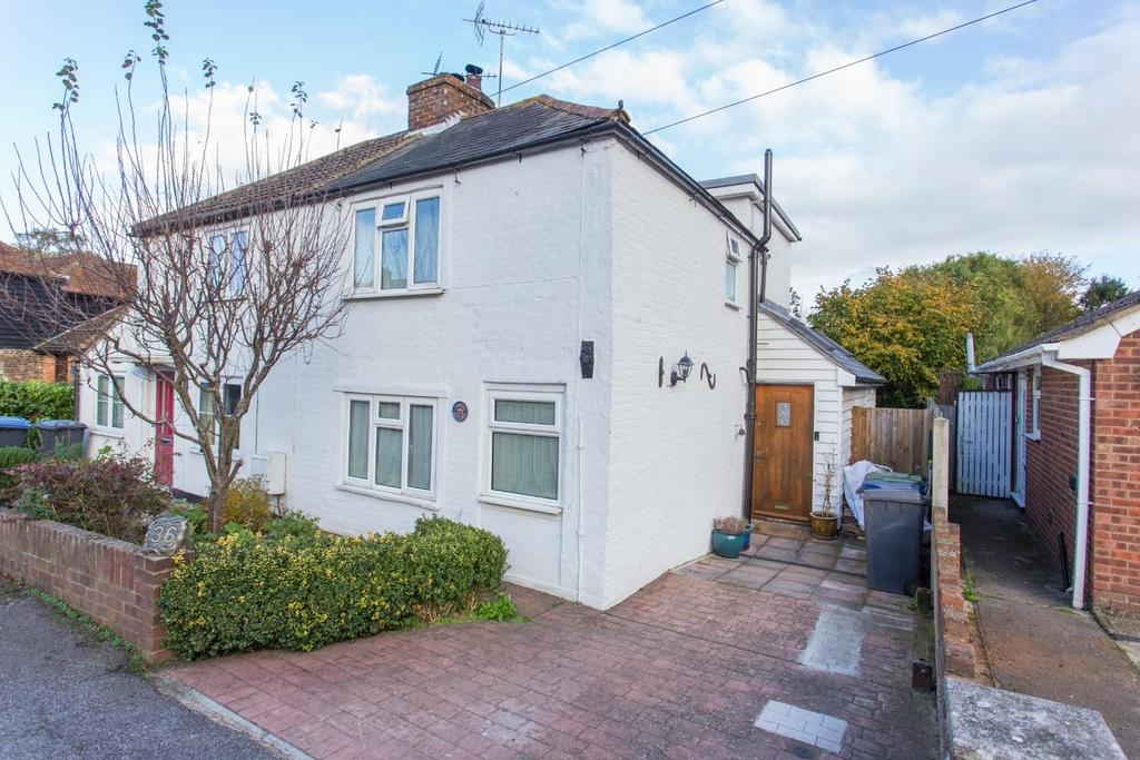 School Lane, Canterbury 2 bed semidetached house £335,000