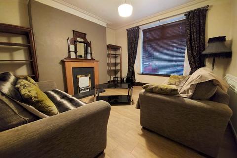 2 bedroom flat to rent - Church Street, Woodside, Aberdeen, AB24