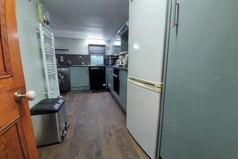 2 bedroom flat to rent, Church Street, Woodside, Aberdeen, AB24
