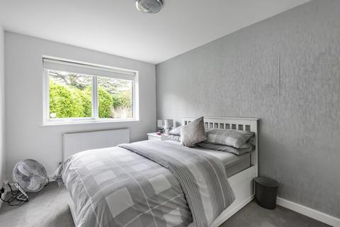 Flat 1, Fontaine Court, 1 Hayne Road, Beckenham, BR3 4HY