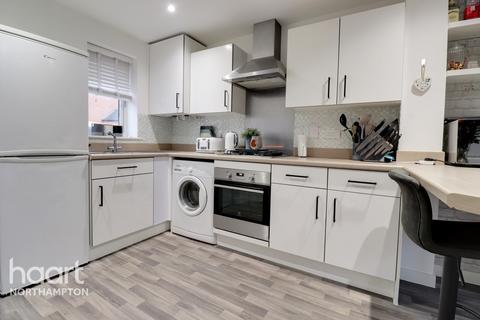 75 Balmoral Close, Northampton, NN5 4WA