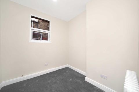 47 Kettlebaston Road, London, E10 7PE