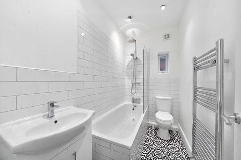 47 Kettlebaston Road, London, E10 7PE