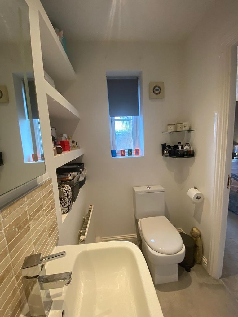 En-suite shower room