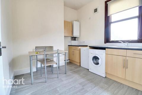 1 bedroom apartment to rent, Watch House Parade, Newport