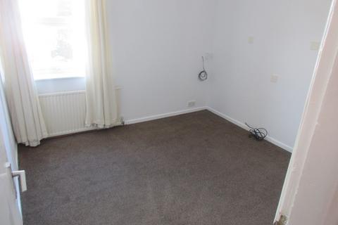 2 bedroom maisonette to rent, Clarence Street, Kidderminster DY10